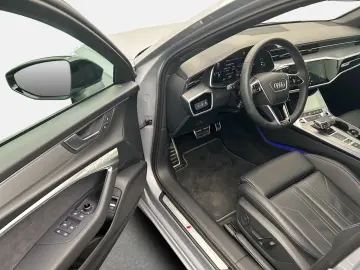Audi A6 Avant 45 TFSI S-LINE