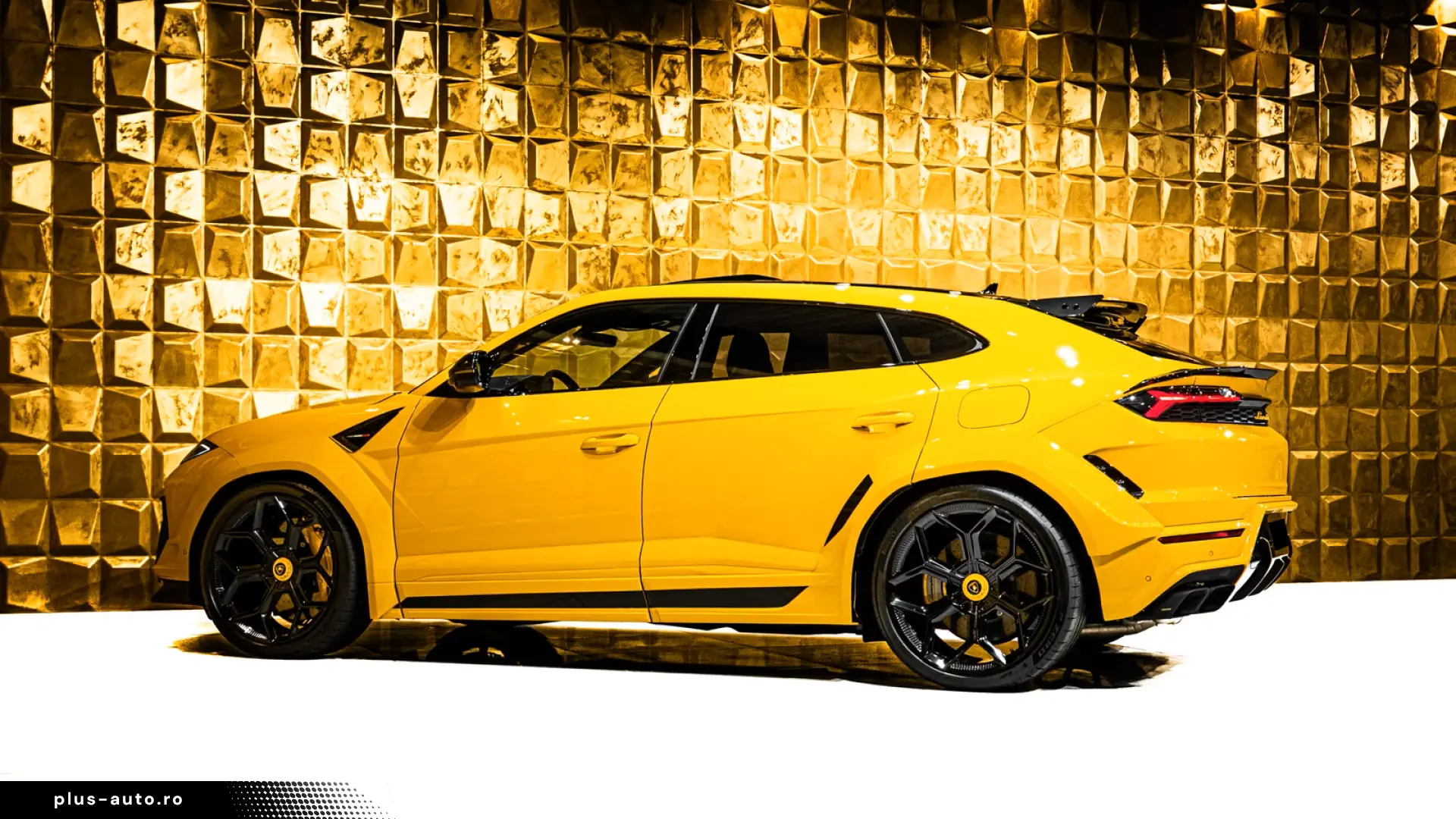 Lamborghini Urus SE - NOVITEC - ESTESO - LIVRARE RAPIDA!