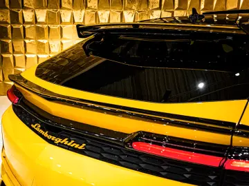 Lamborghini Urus SE - NOVITEC - ESTESO - LIVRARE RAPIDA!