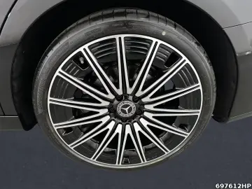 Mercedes-Benz E 200 AMG Pano Night BURMESTER 21