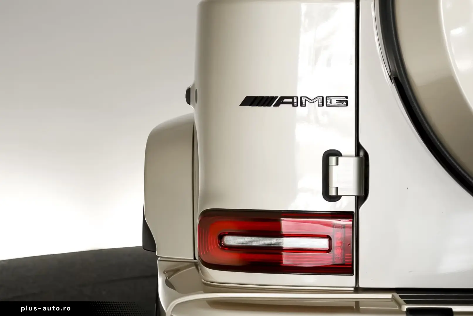 MERCEDES-BENZ G 63 AMG Performance Brown Interior