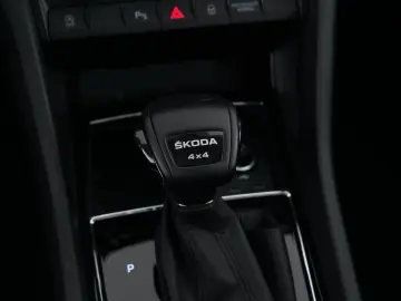 SKODA KODIAQ STYLE 2.0TDI 4X4 DSG STANDHEIZUNG ACC uvm