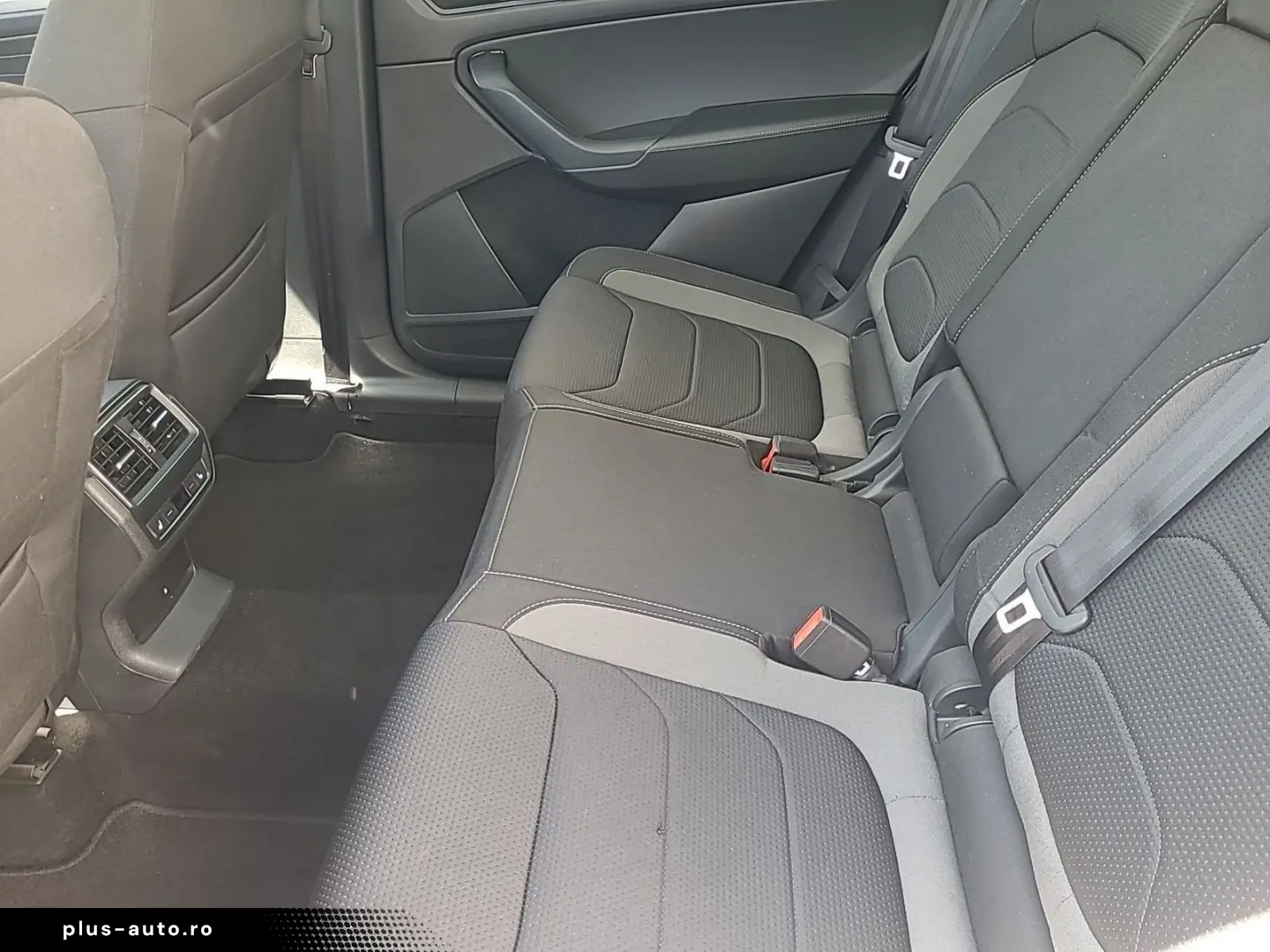 SKODA Kodiaq 4X4 AHK PANO NAVI KAMERA 4XSHZ ACC LED 19