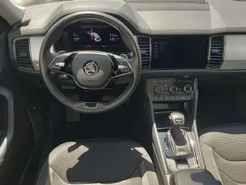 SKODA Kodiaq 4X4 AHK PANO NAVI KAMERA 4XSHZ ACC LED 19