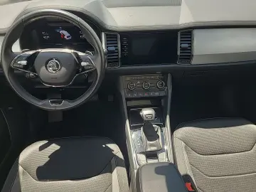 SKODA Kodiaq 4X4 AHK PANO NAVI KAMERA 4XSHZ ACC LED 19