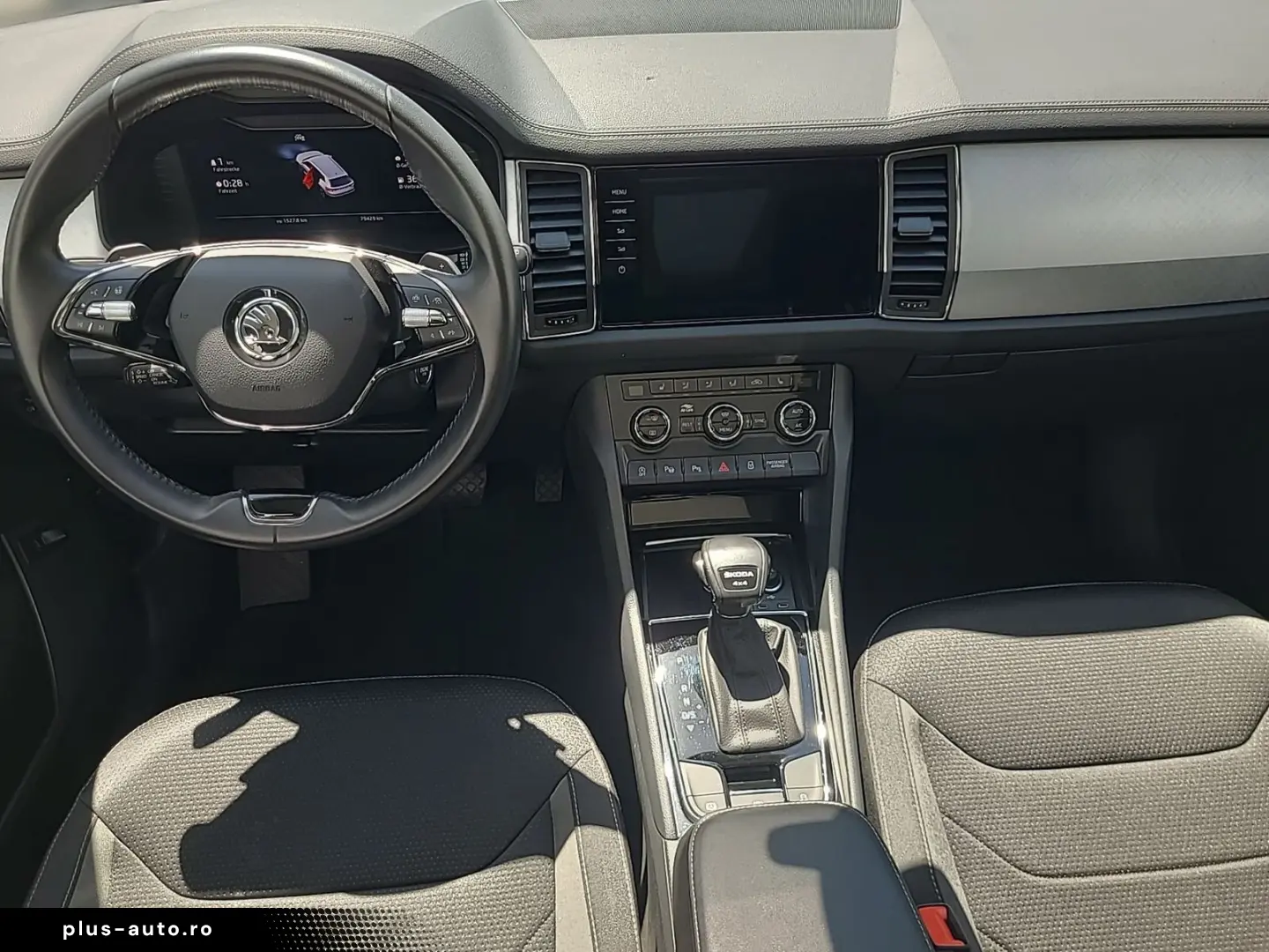 SKODA Kodiaq 4X4 AHK PANO NAVI KAMERA 4XSHZ ACC LED 19