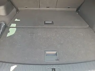 SKODA Kodiaq 4X4 AHK PANO NAVI KAMERA 4XSHZ ACC LED 19