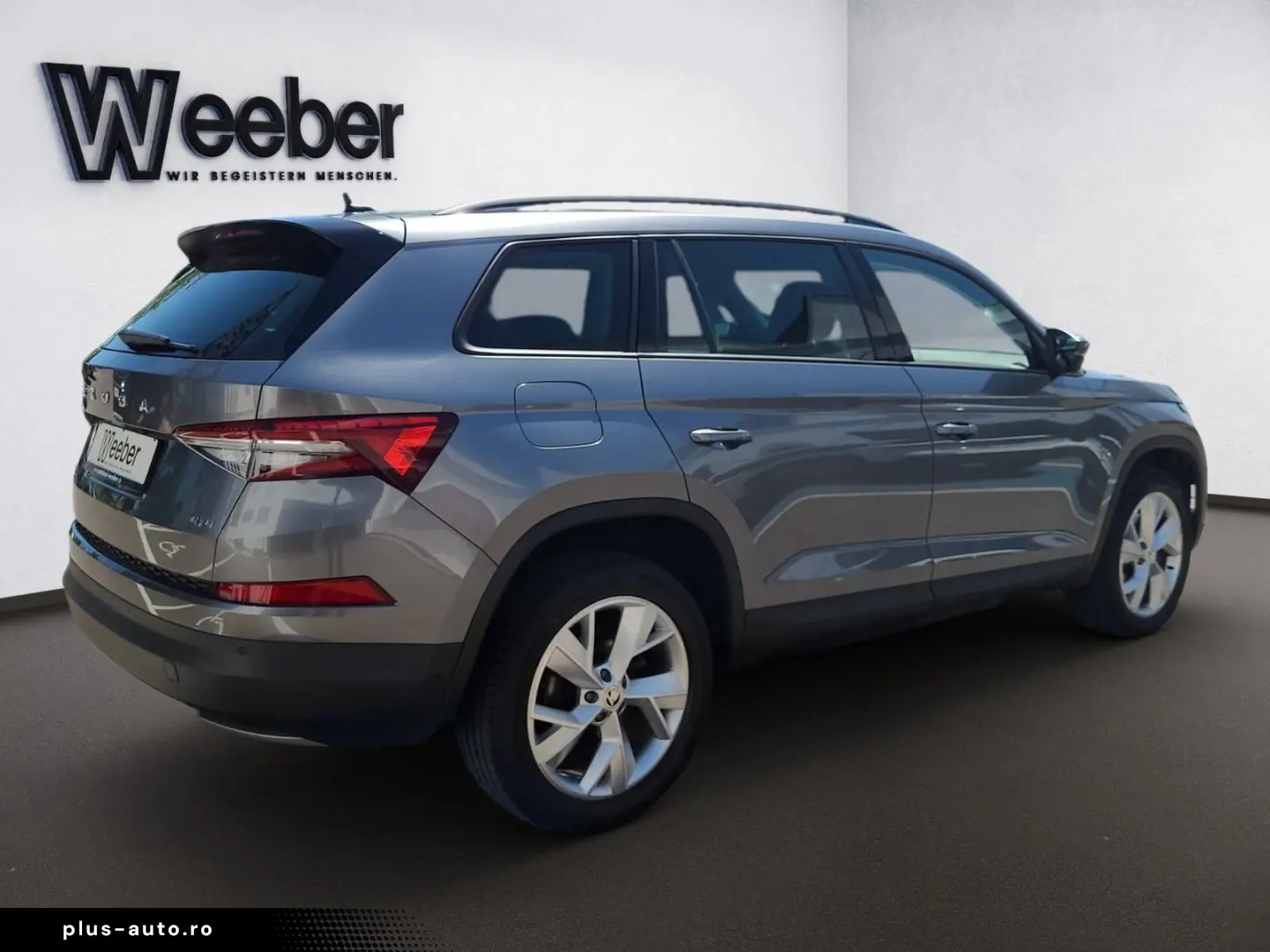 SKODA Kodiaq 4X4 AHK PANO NAVI KAMERA 4XSHZ ACC LED 19