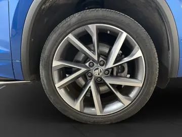 SKODA Kodiaq 2.0 TDI Sportline AHK Pano LED LM 20  RFK