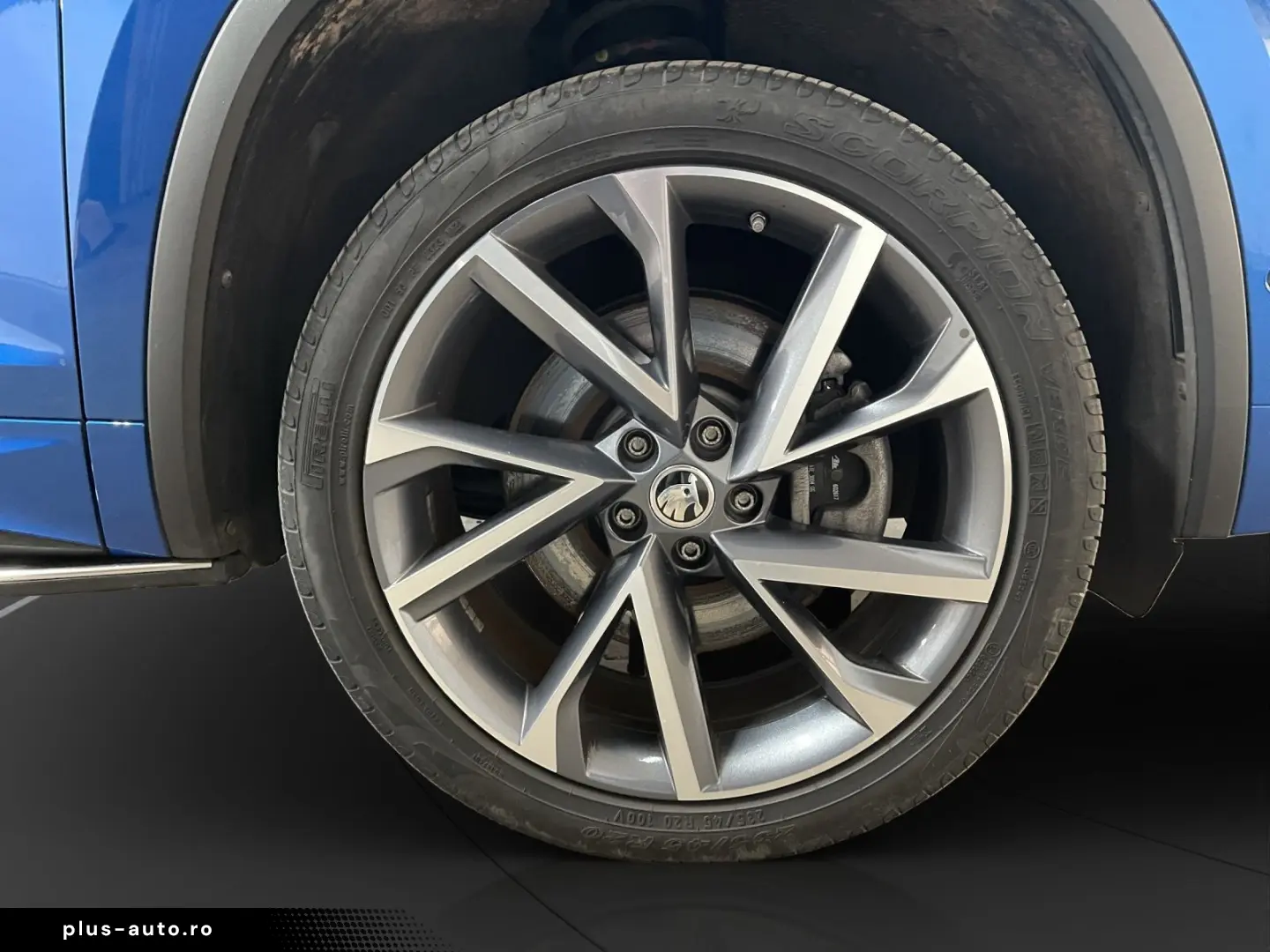 SKODA Kodiaq 2.0 TDI Sportline AHK Pano LED LM 20  RFK