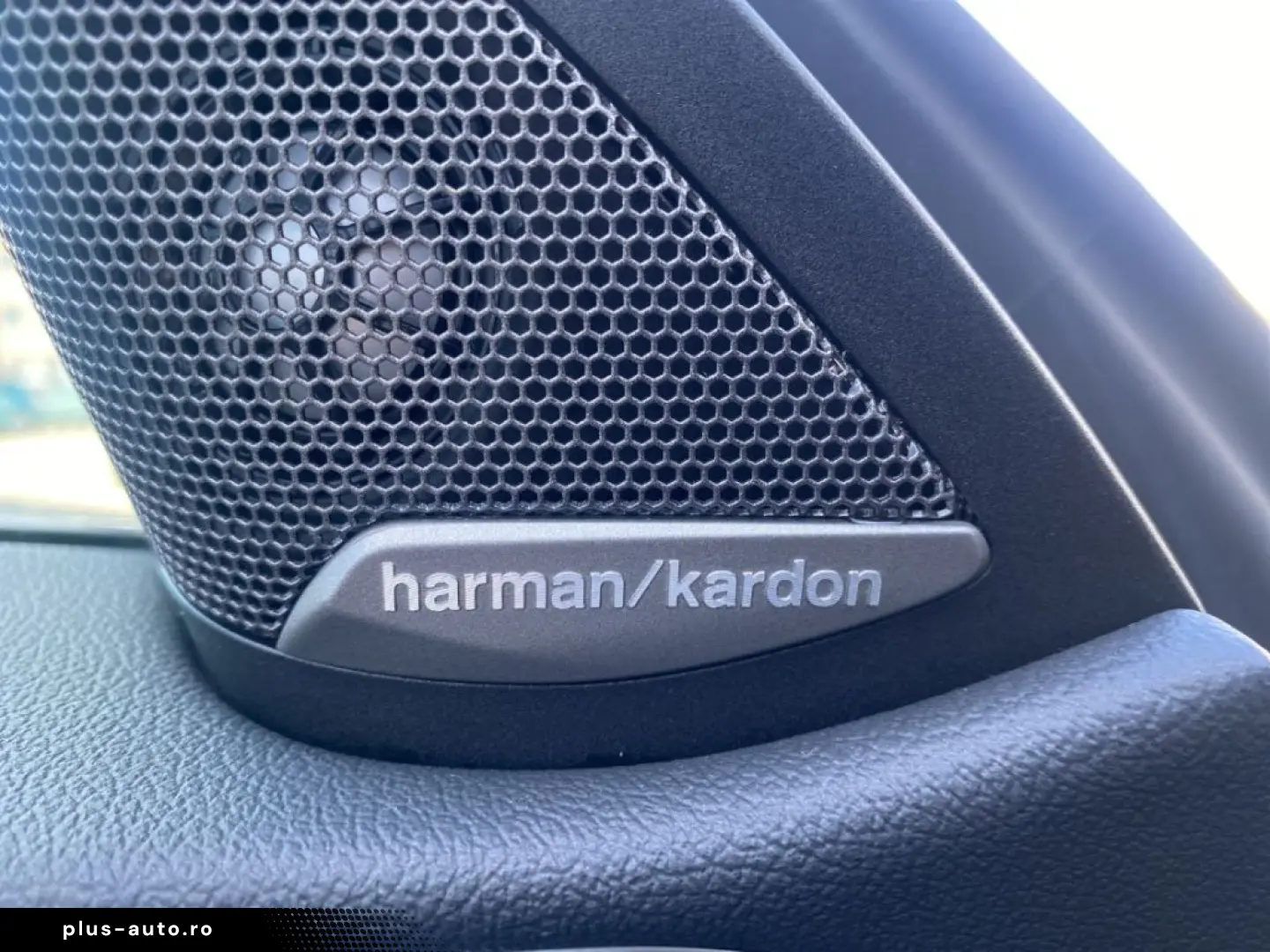 BMW M440i xDrive Coupe M Sport Pro Glasdach HarmanKa
