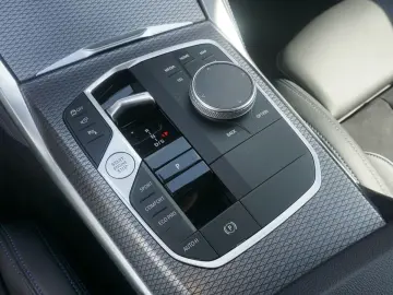 BMW M440i xDrive Coupé Sportpaket HK HiFi DAB RFK
