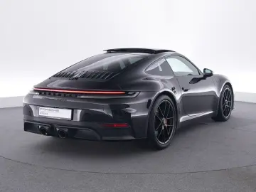 PORSCHE 992 Carrera 4 GTS