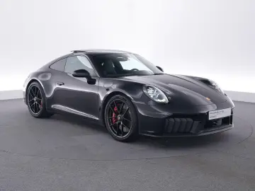 PORSCHE 992 Carrera 4 GTS