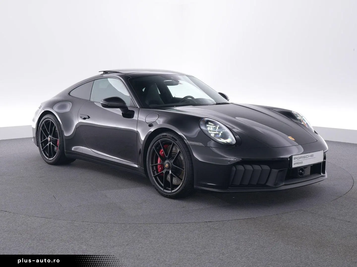 PORSCHE 992 Carrera 4 GTS
