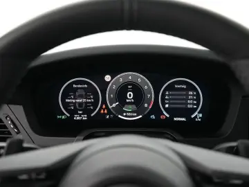 PORSCHE 992 Carrera 4 GTS