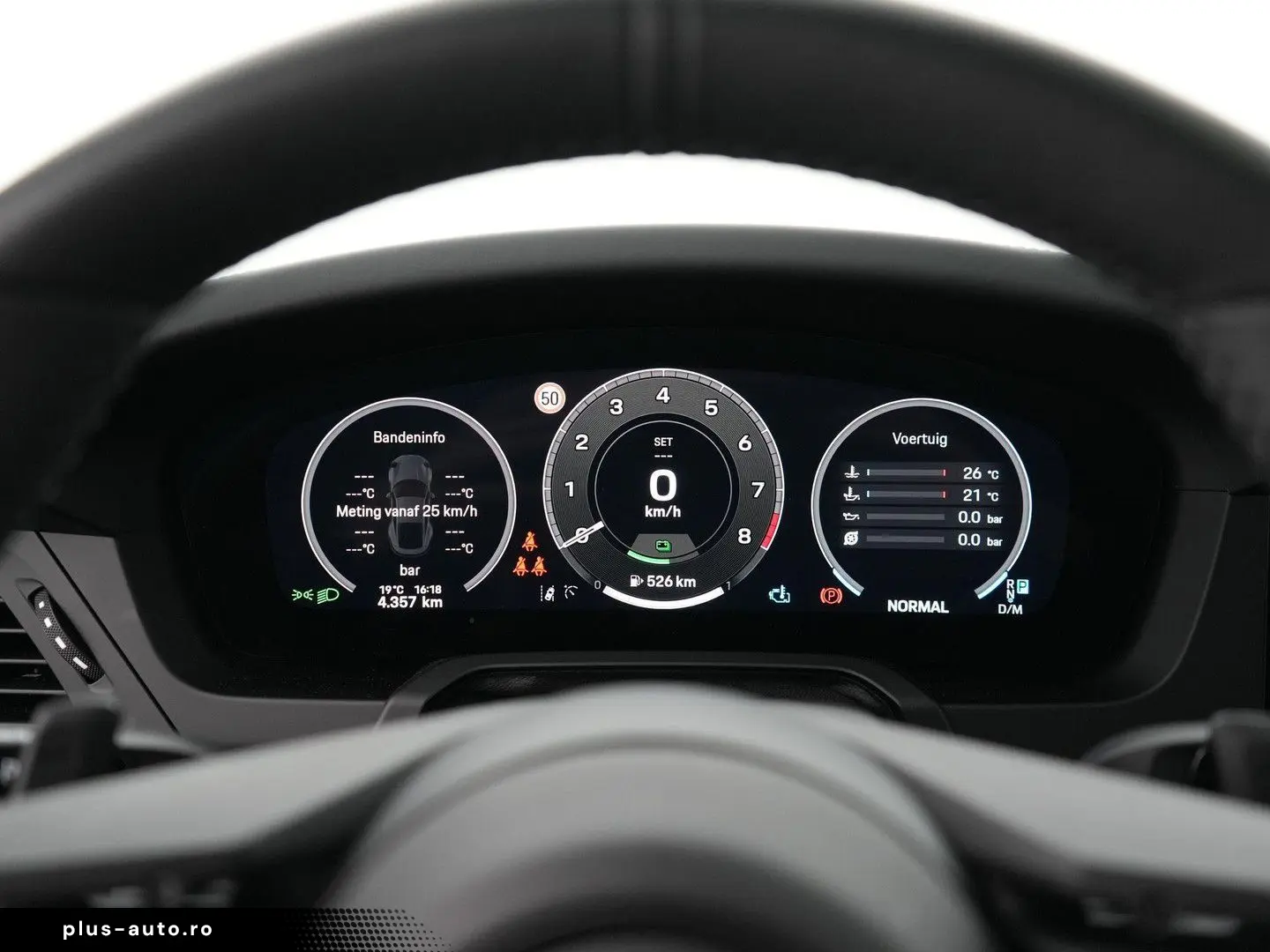 PORSCHE 992 Carrera 4 GTS