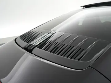 PORSCHE 992 Carrera 4 GTS