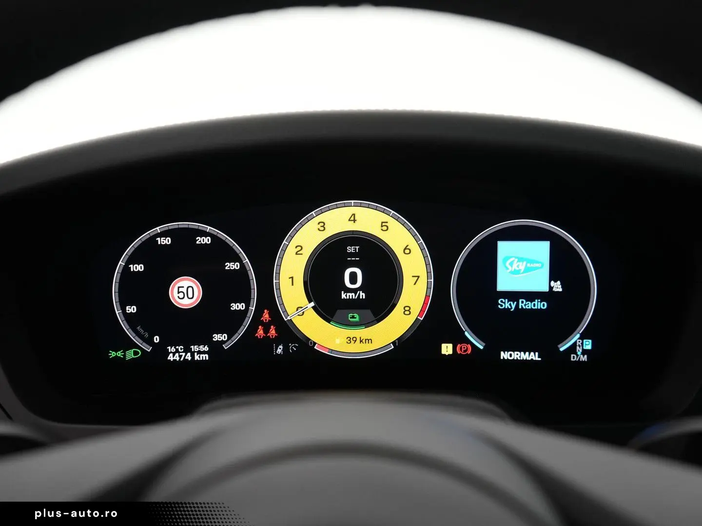 PORSCHE 992 Carrera 4 GTS