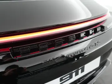 PORSCHE 992 Carrera 4 GTS