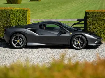 FERRARI F8 Spider - 1 Owner - Like new