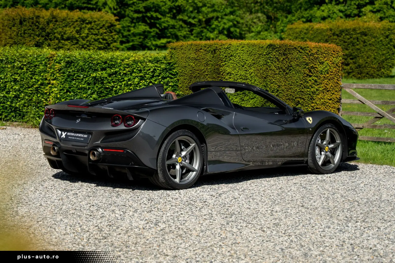 FERRARI F8 Spider - 1 Owner - Like new