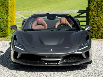 FERRARI F8 Spider - 1 Owner - Like new
