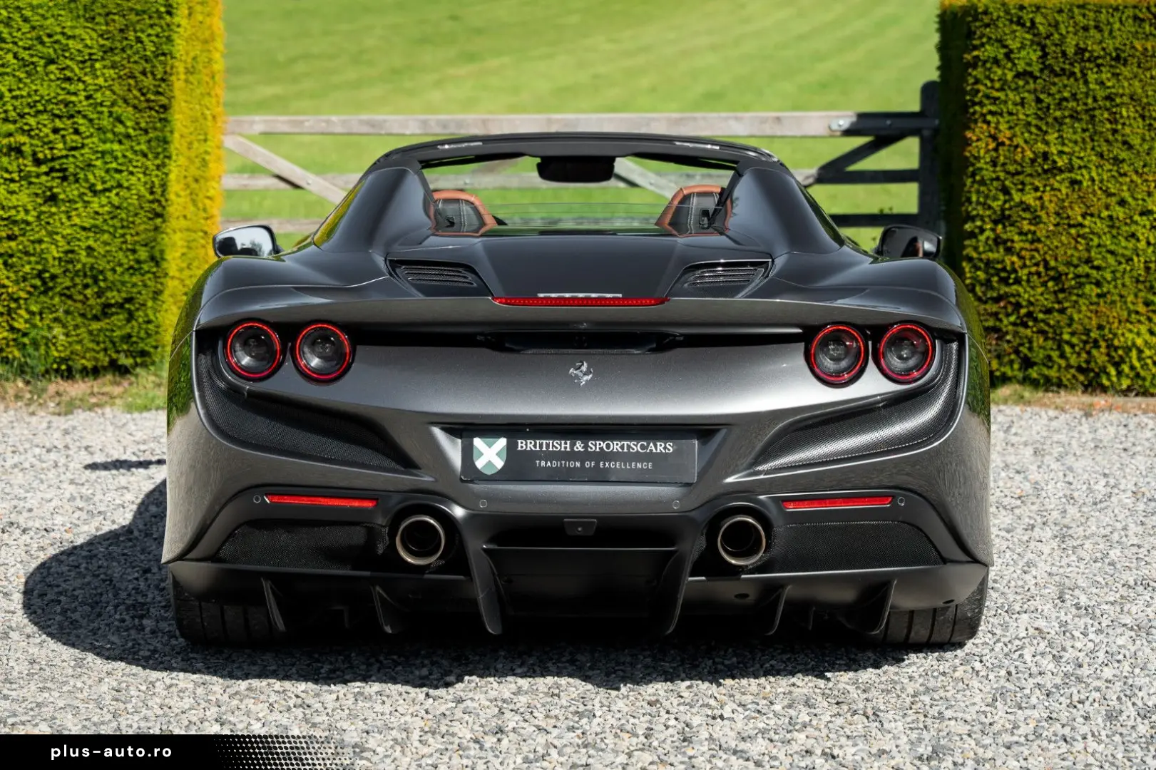 FERRARI F8 Spider - 1 Owner - Like new