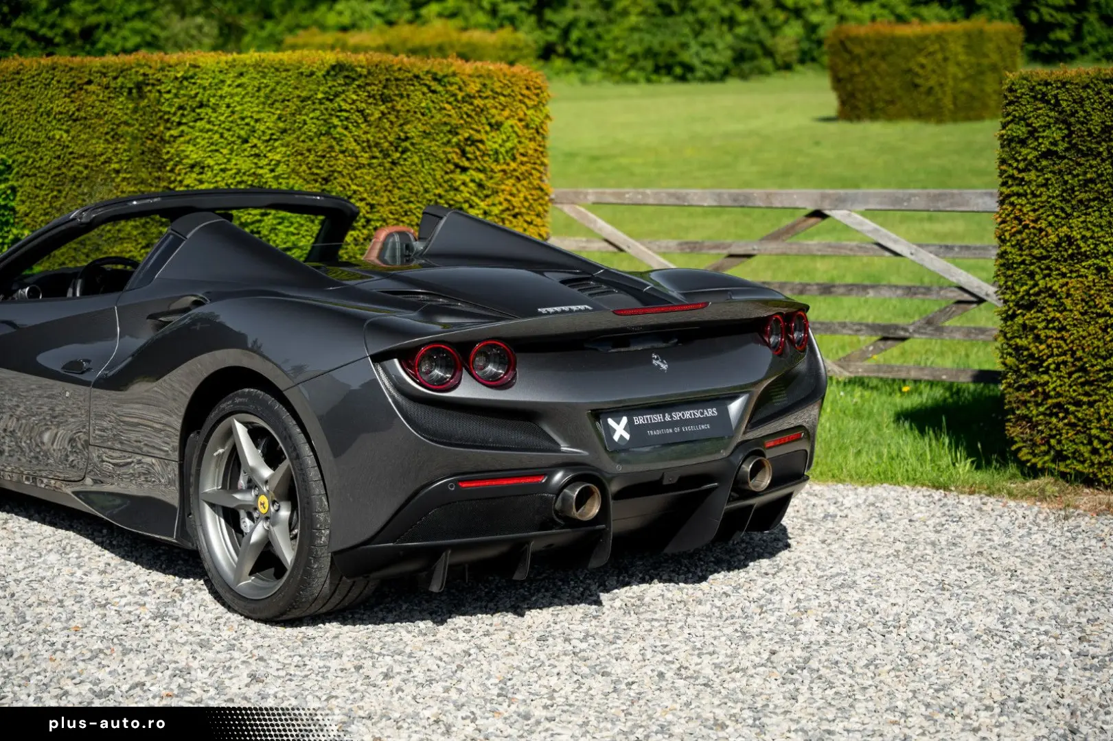 FERRARI F8 Spider - 1 Owner - Like new