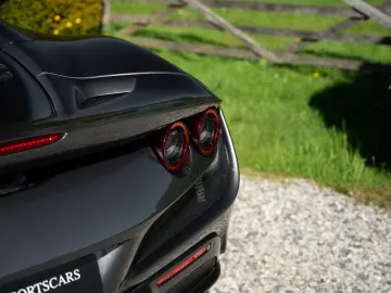 FERRARI F8 Spider - 1 Owner - Like new