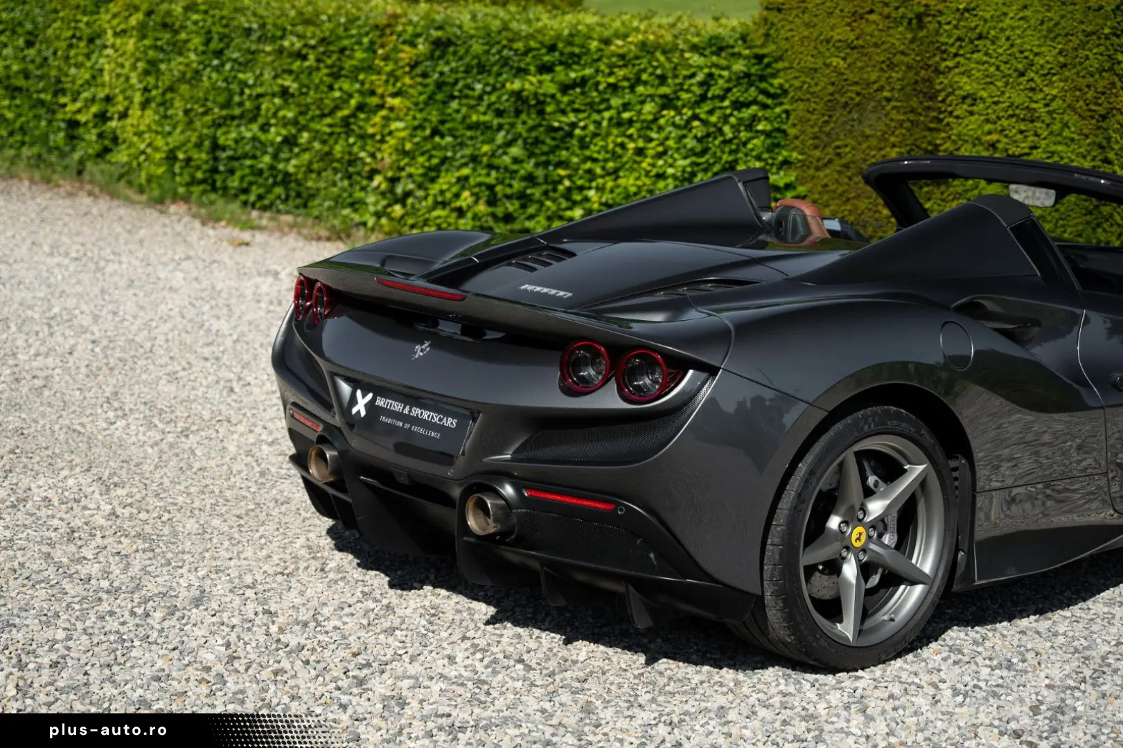 FERRARI F8 Spider - 1 Owner - Like new