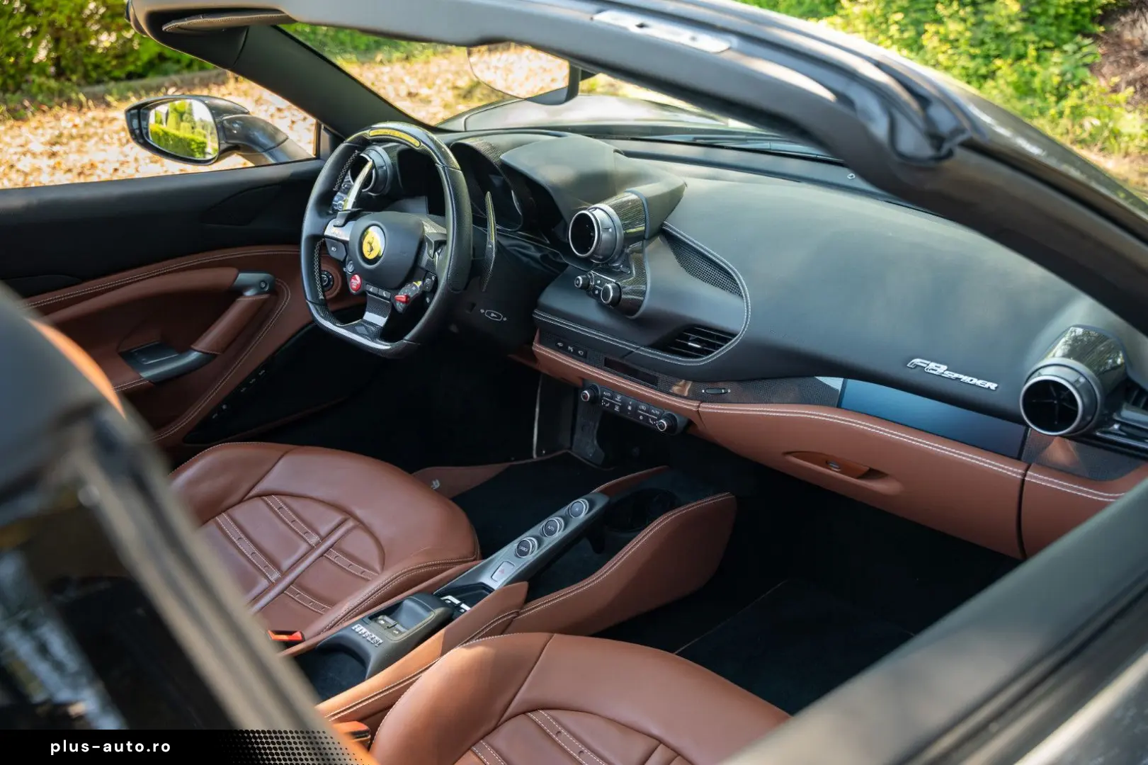 FERRARI F8 Spider - 1 Owner - Like new