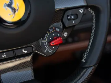FERRARI F8 Spider - 1 Owner - Like new