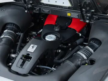 FERRARI F8 Spider - 1 Owner - Like new