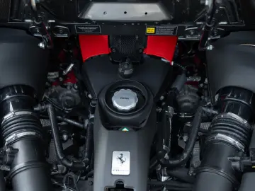 FERRARI F8 Spider - 1 Owner - Like new