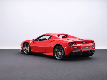 FERRARI F8 Spider      Ferrari Frankfurt