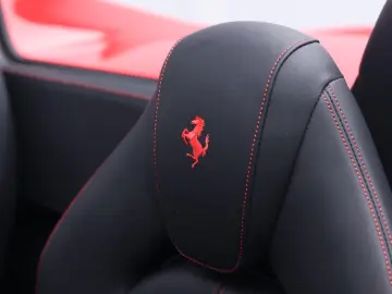 FERRARI F8 Spider      Ferrari Frankfurt