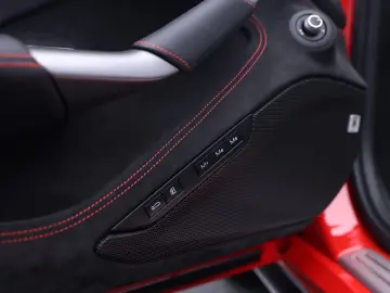 FERRARI F8 Spider      Ferrari Frankfurt
