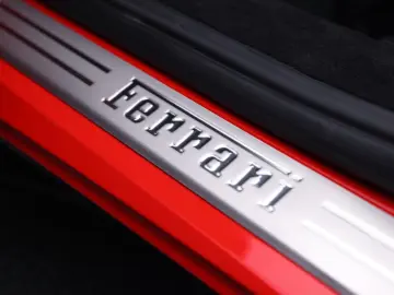 FERRARI F8 Spider      Ferrari Frankfurt