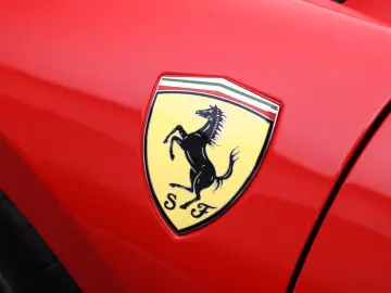 FERRARI F8 Spider      Ferrari Frankfurt