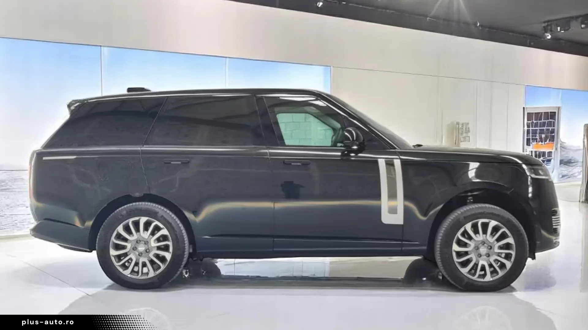 Land Rover Range Rover 4.4 P530 MY25 ARMOURED GEPANZERT