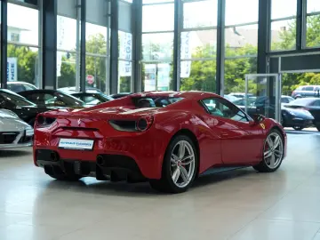 FERRARI 488 Spider TAILOR-MADE DAYTONA-SEATS