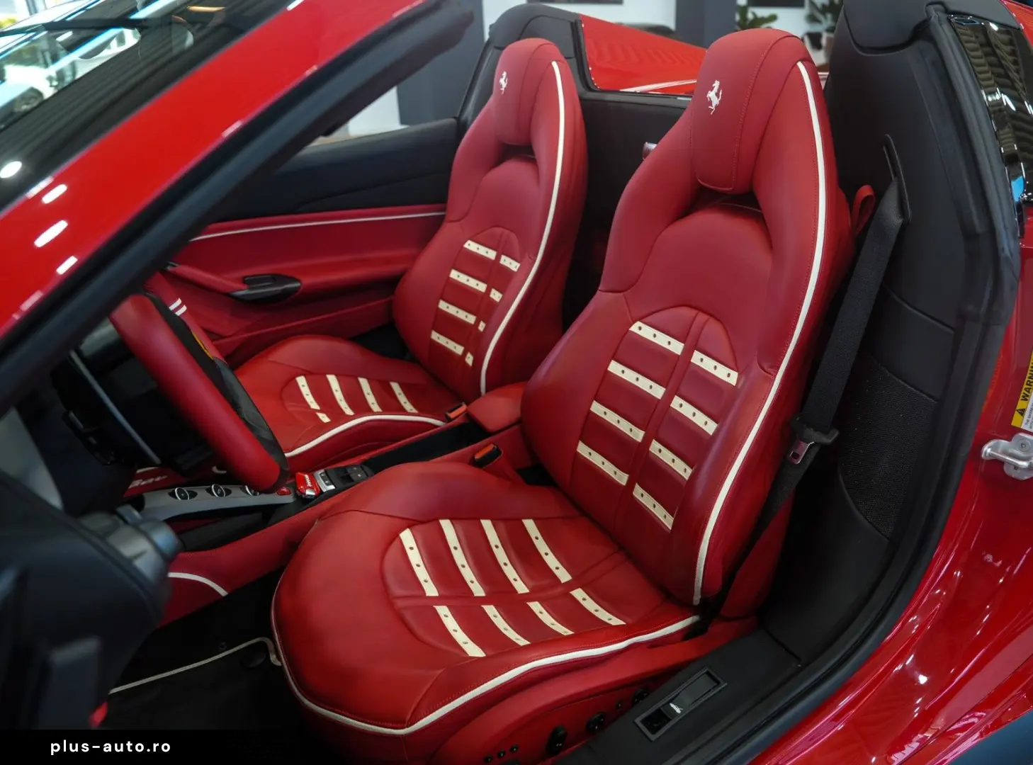 FERRARI 488 Spider TAILOR-MADE DAYTONA-SEATS