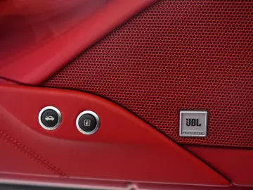 FERRARI 488 Spider TAILOR-MADE DAYTONA-SEATS