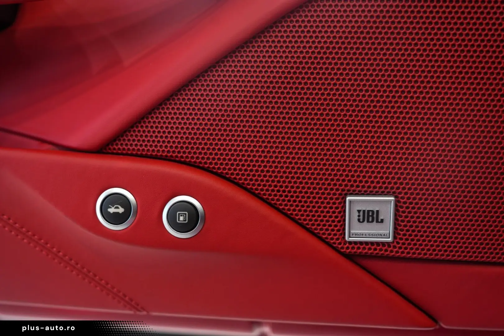 FERRARI 488 Spider TAILOR-MADE DAYTONA-SEATS