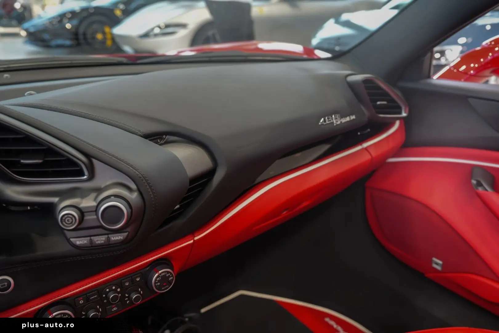 FERRARI 488 Spider TAILOR-MADE DAYTONA-SEATS