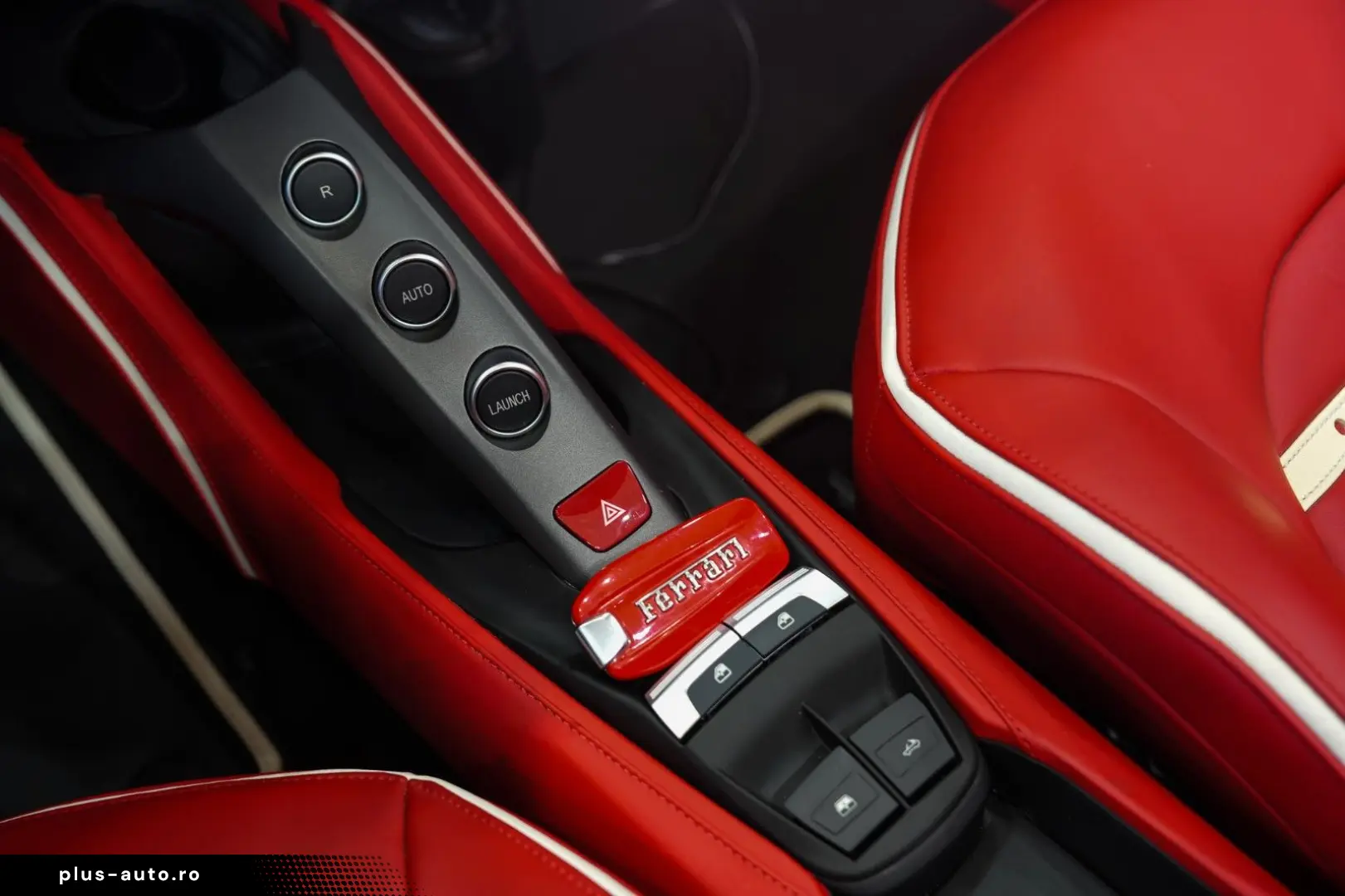 FERRARI 488 Spider TAILOR-MADE DAYTONA-SEATS