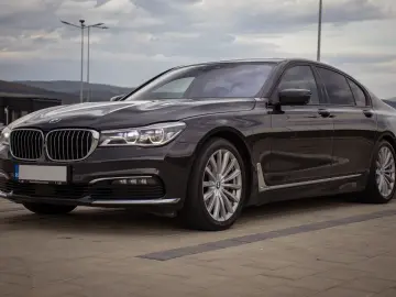 BMW 740