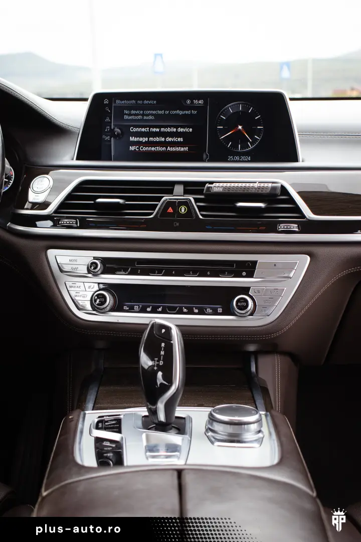 BMW 740