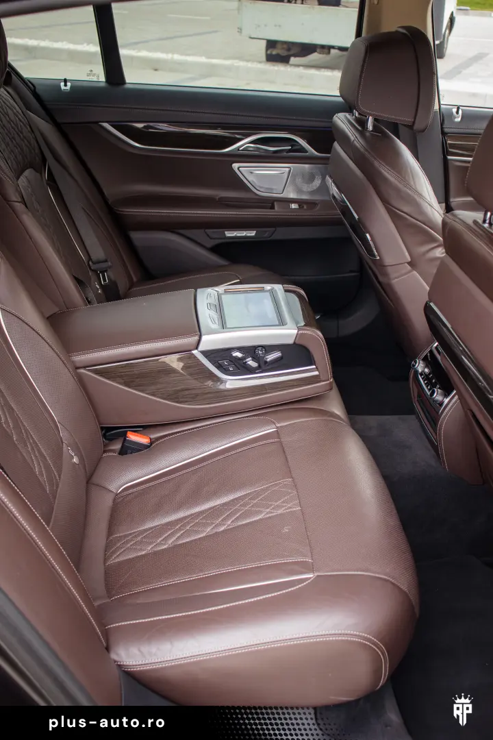 BMW 740